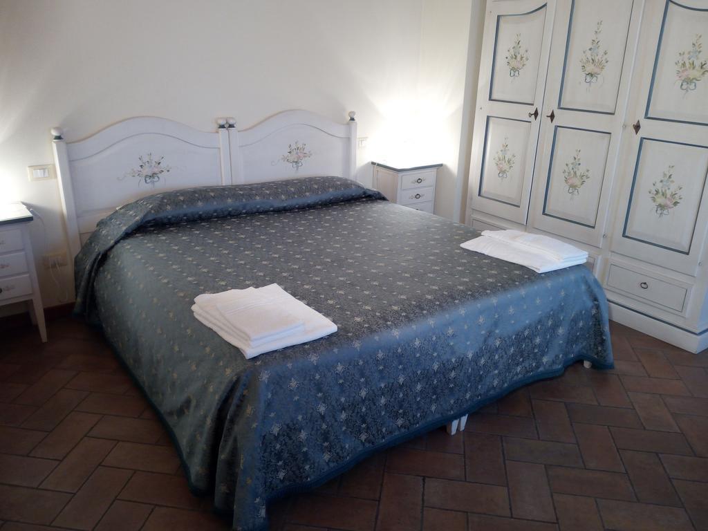 Bb Mambrotta Guest House San Martino Buon Albergo Bagian luar foto